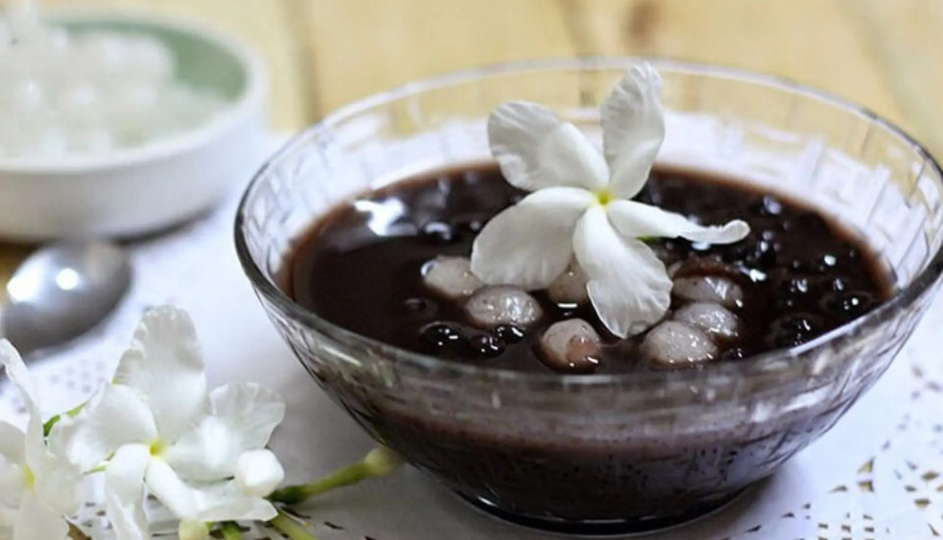 A Taste of Vietnam: Chè Đậu Đen