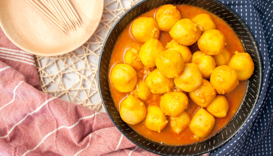 Hong Kong Style Curry Fish Ball with Noodle